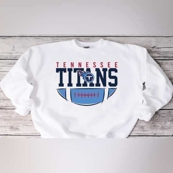 Gildan Tops - Titans Football Logo Crewneck